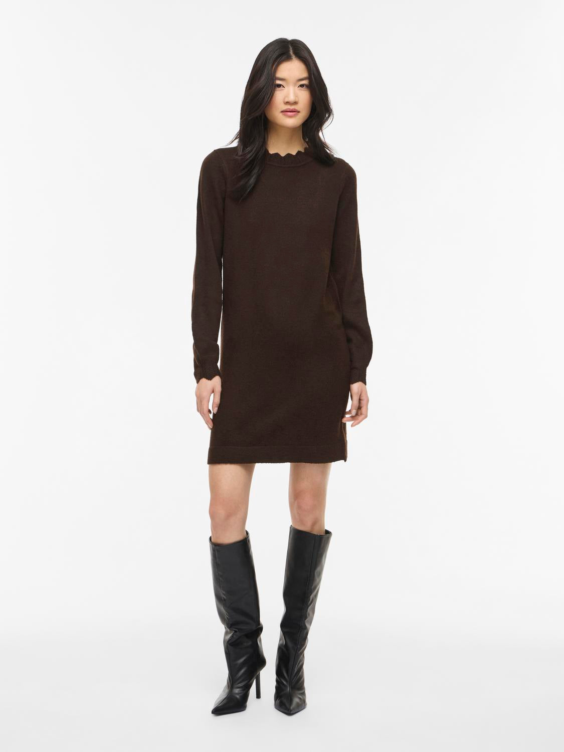 model_shot-front